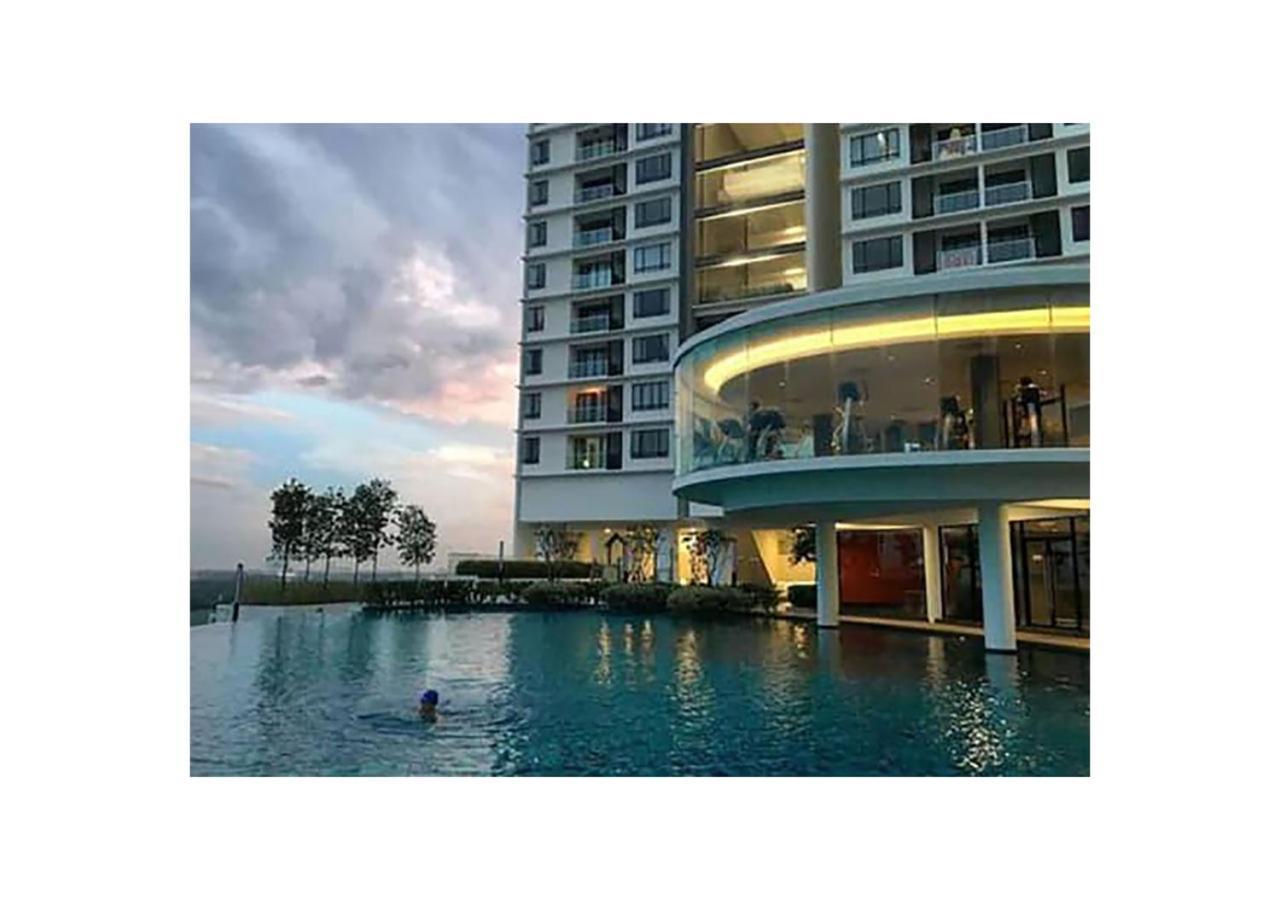 Romance Full House Three Premier Suite Butterworth Ngoại thất bức ảnh